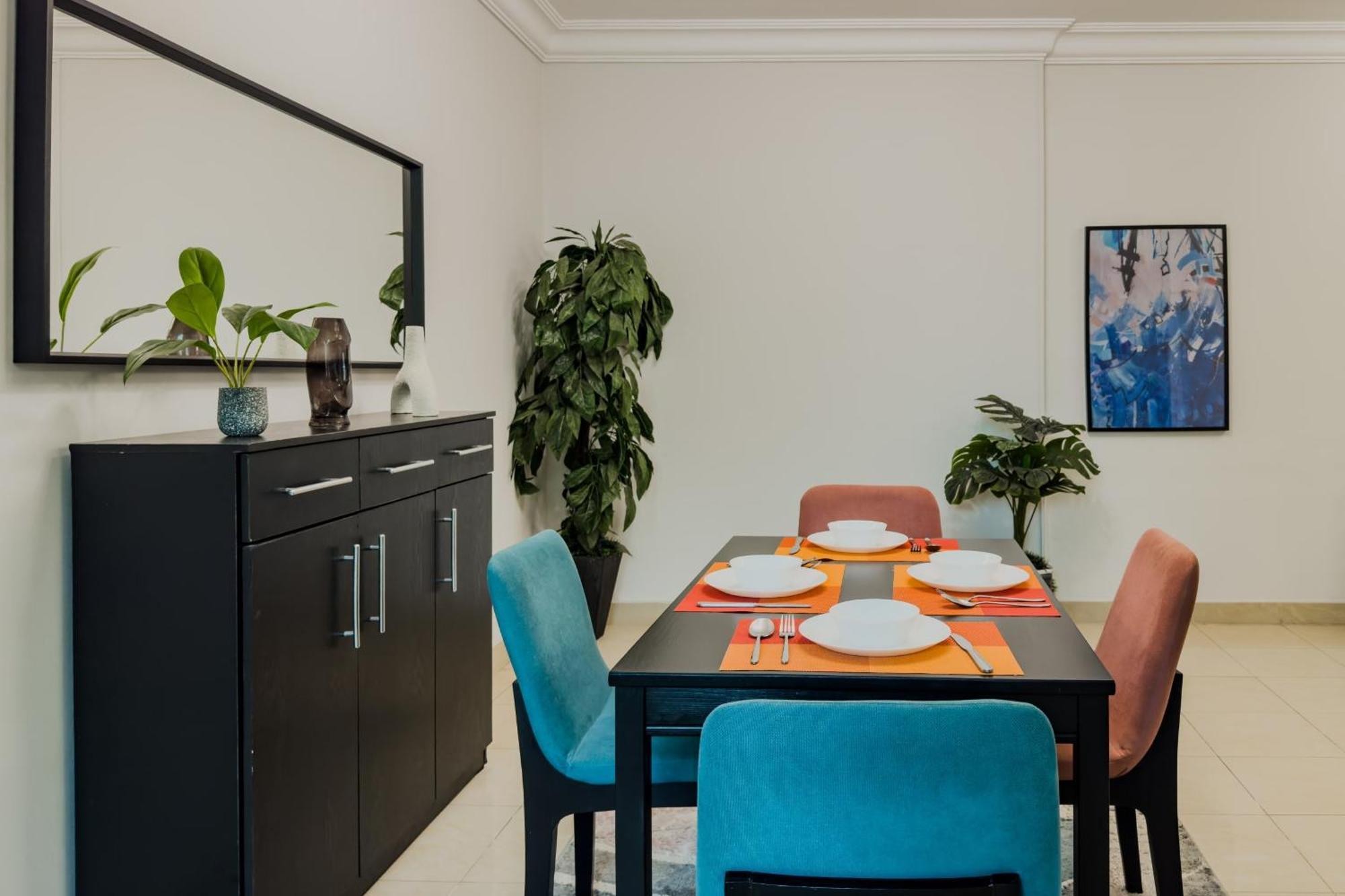 Distinct & Decent 2 Bdr Apt Steps From Nightlife And Airport Cairo Exterior photo